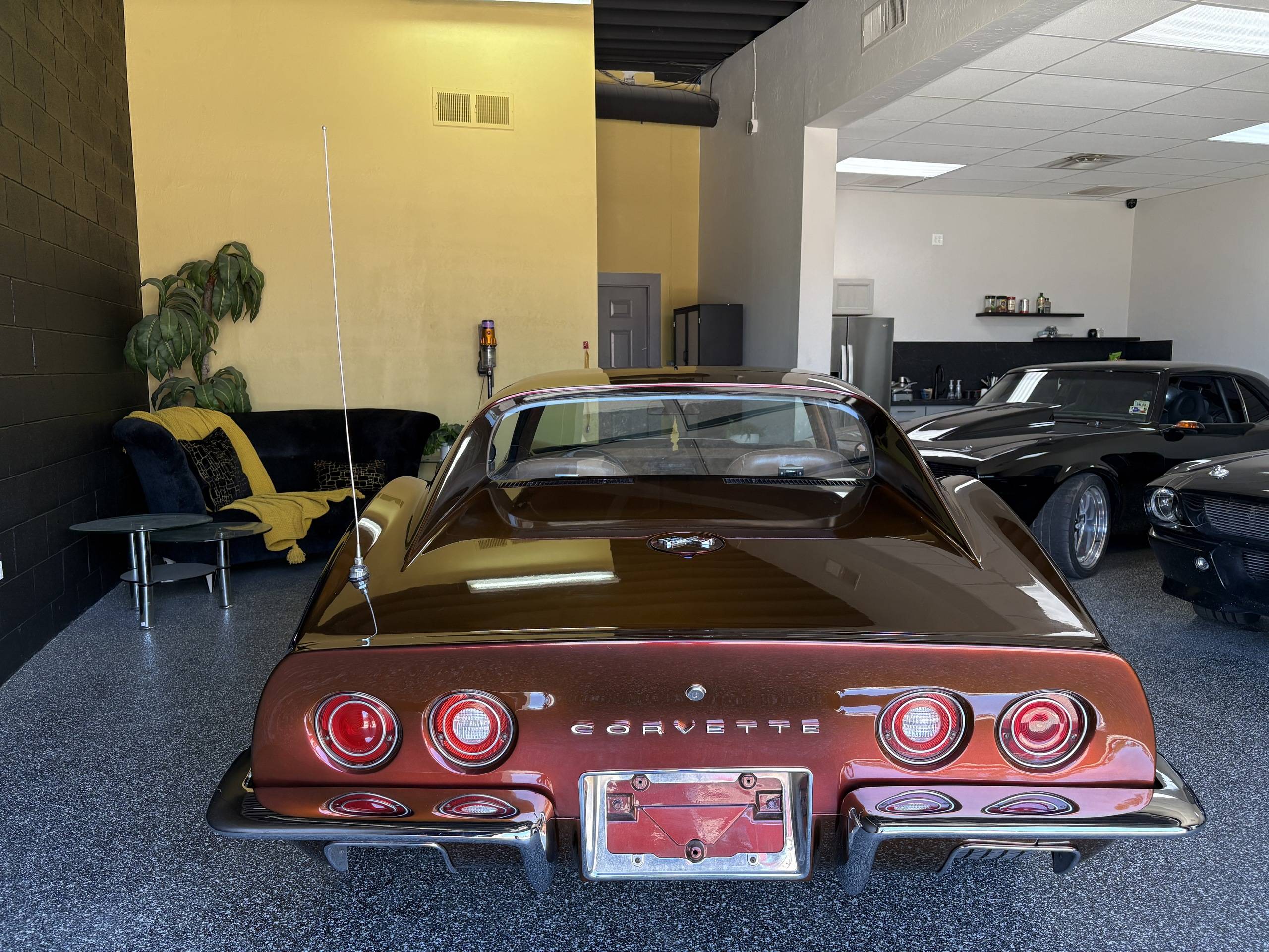 1973 Chevrolet Corvette 28