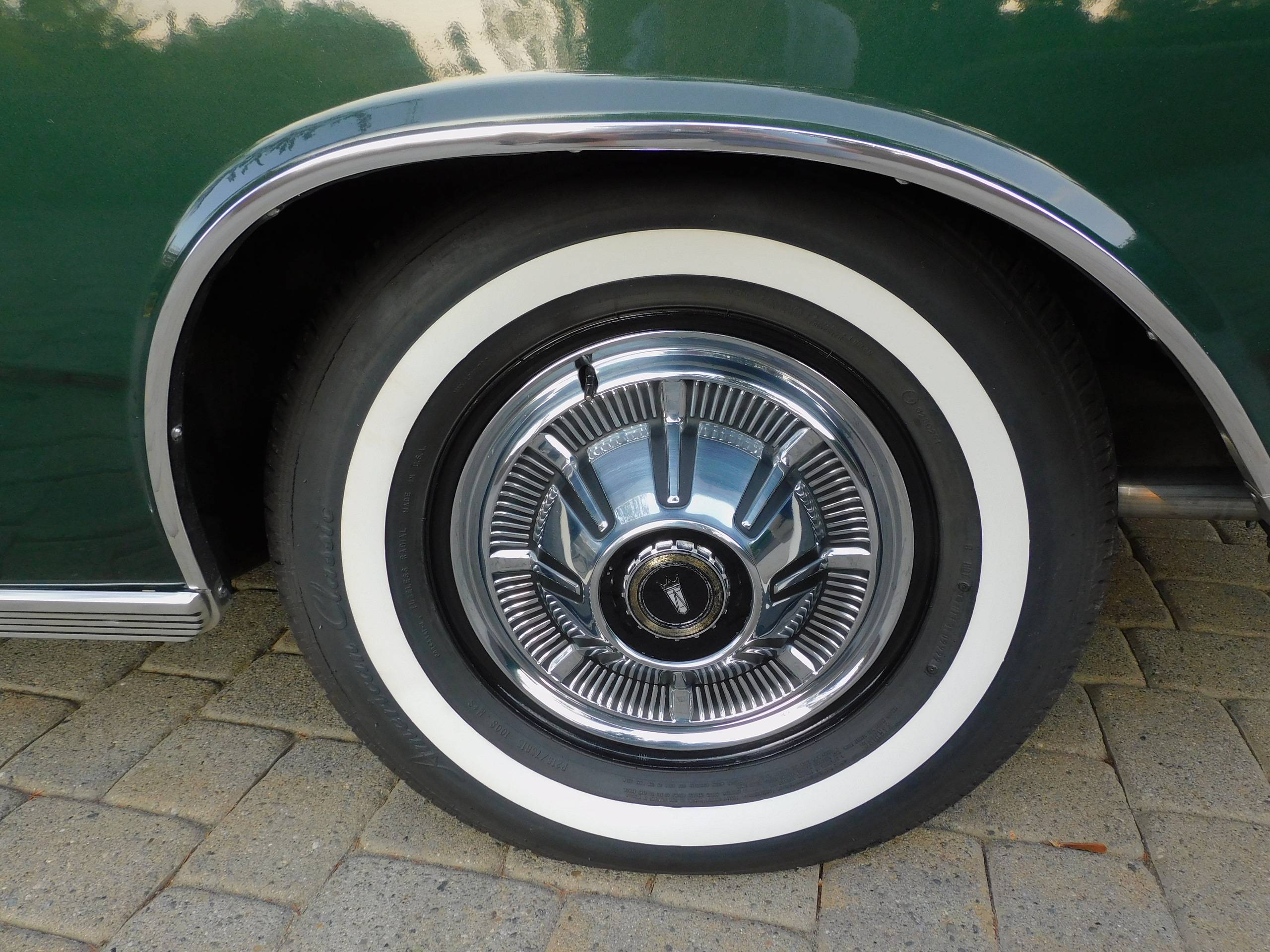 1966 Ford LTD 28