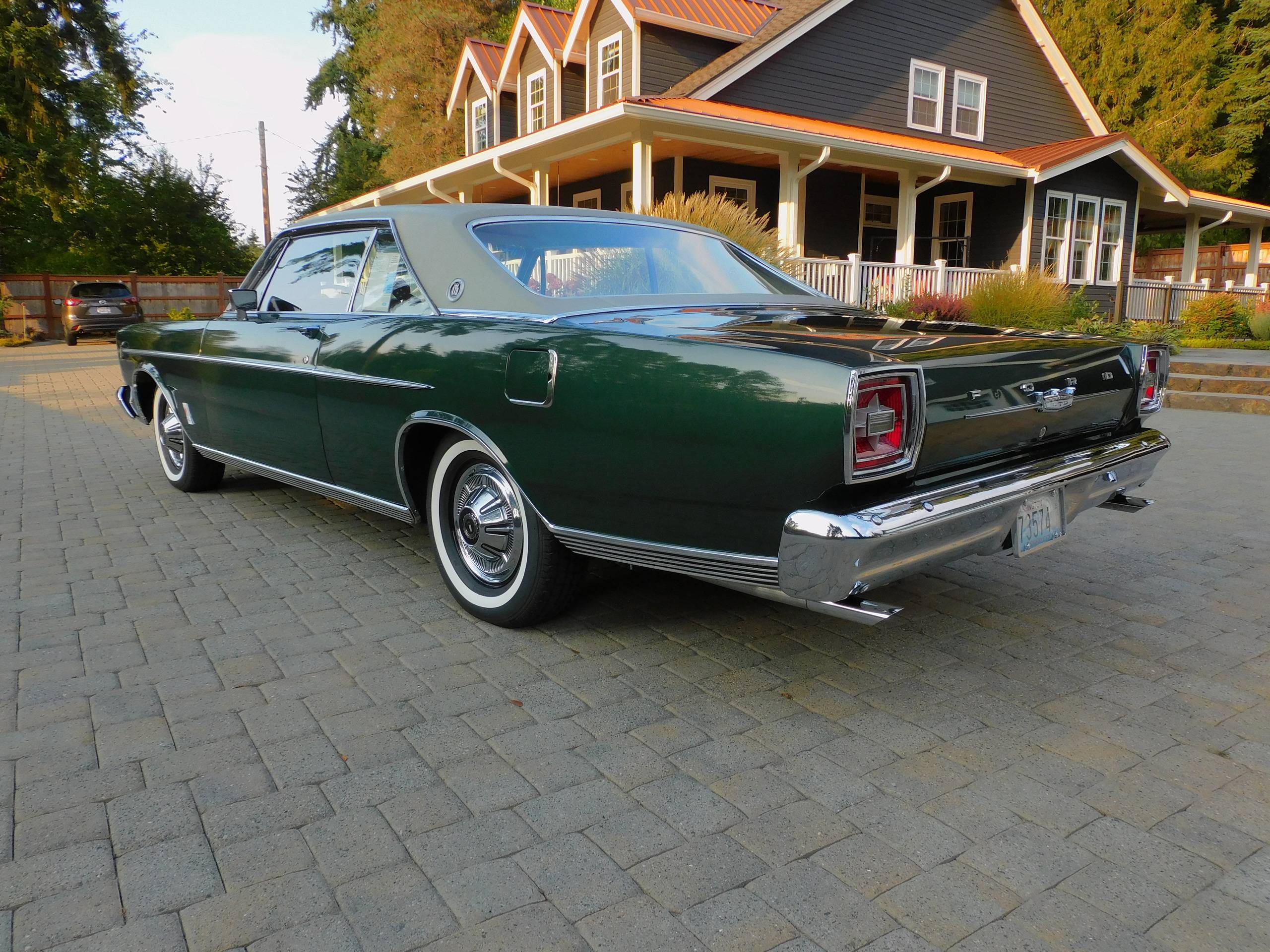 1966 Ford LTD 9