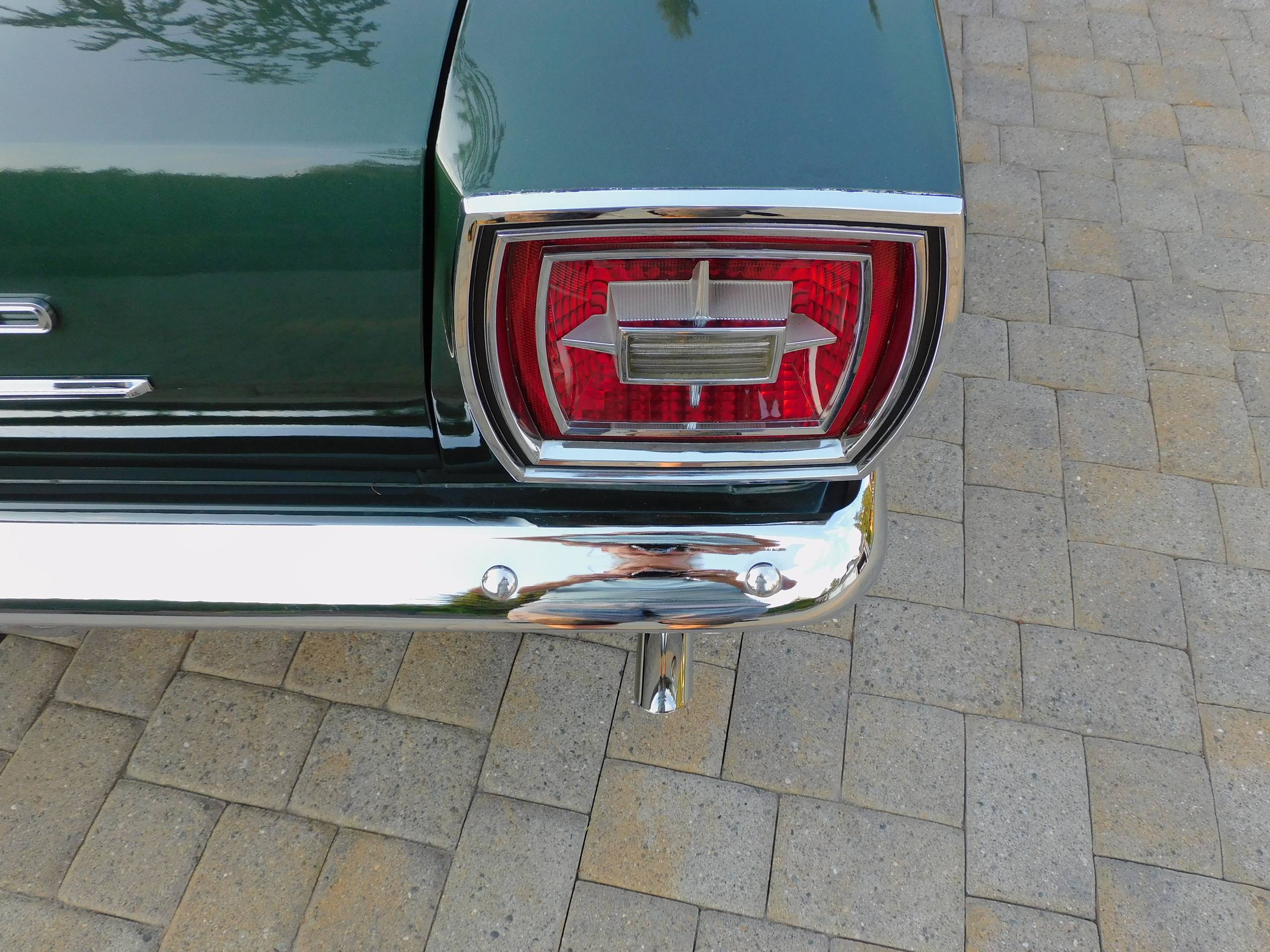 1966 Ford LTD 12