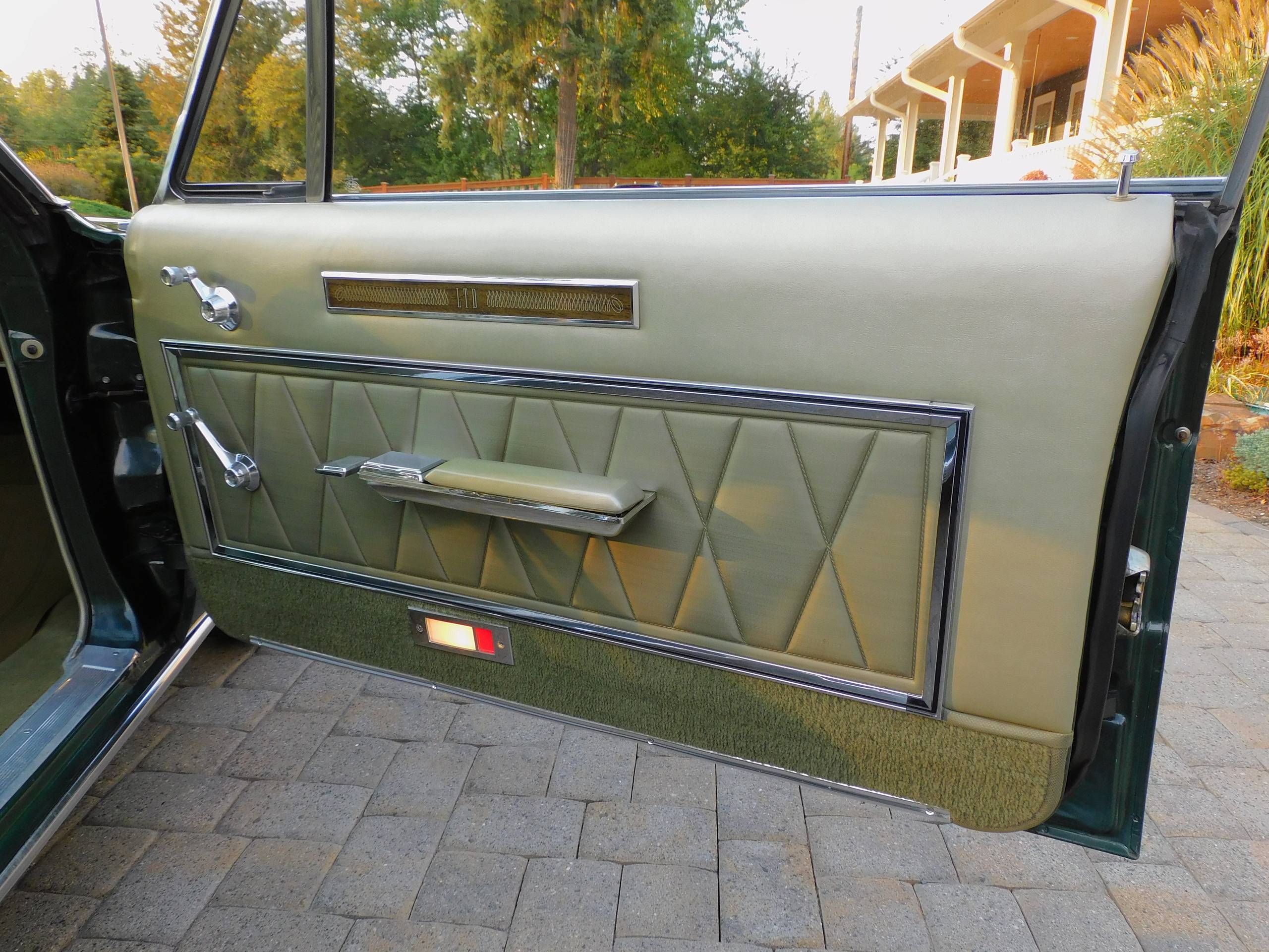 1966 Ford LTD 89