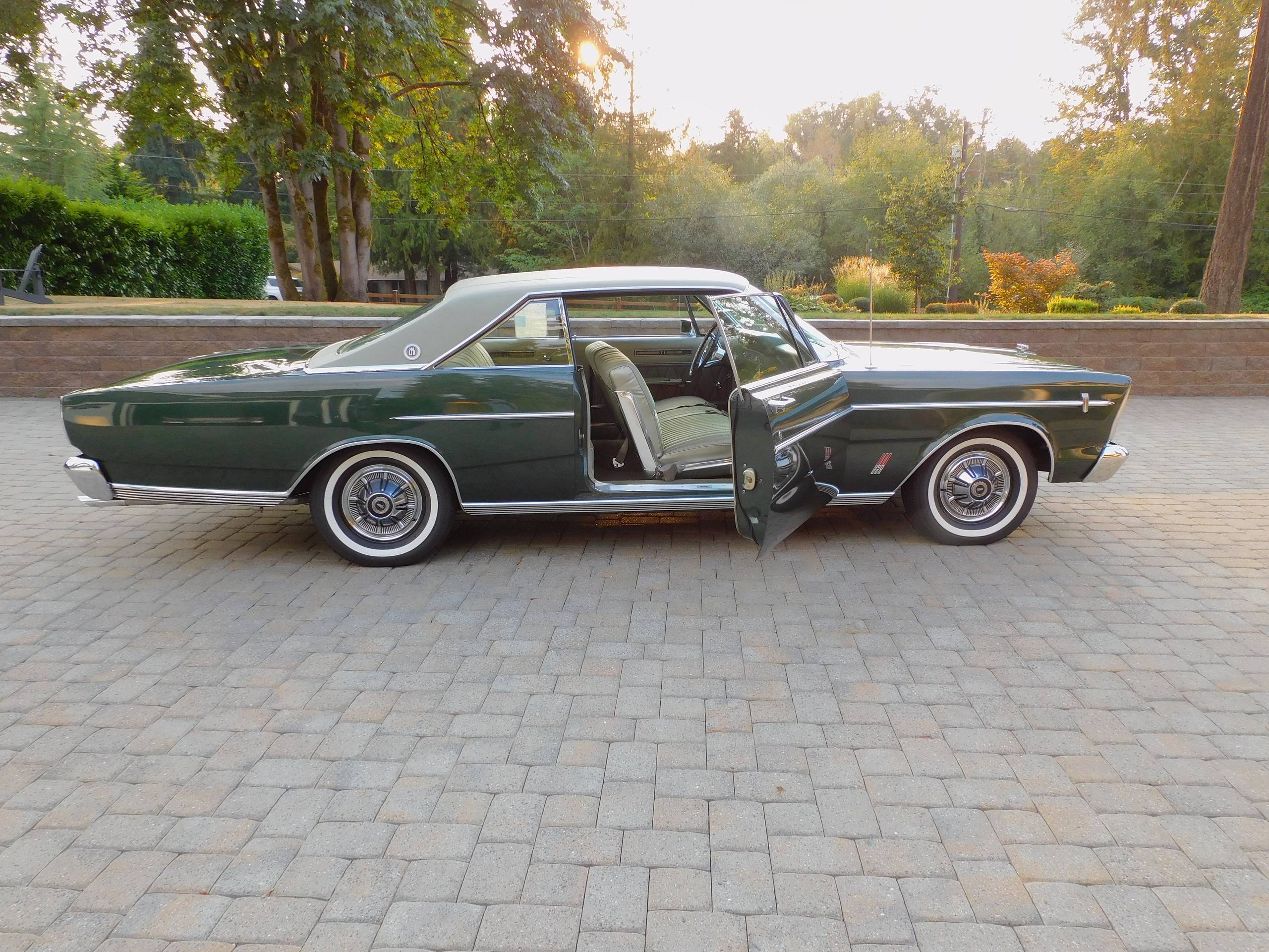 1966 Ford LTD 100