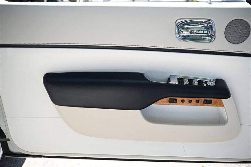 2019 Rolls-Royce Dawn 45