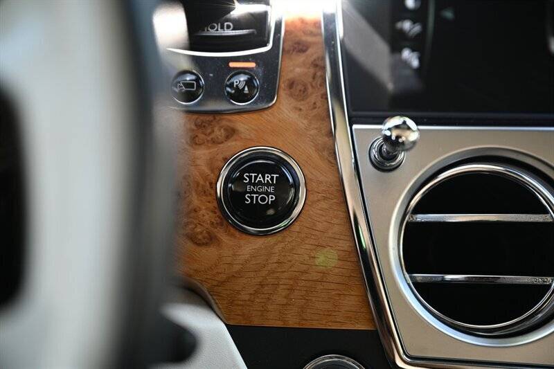 2019 Rolls-Royce Dawn 36