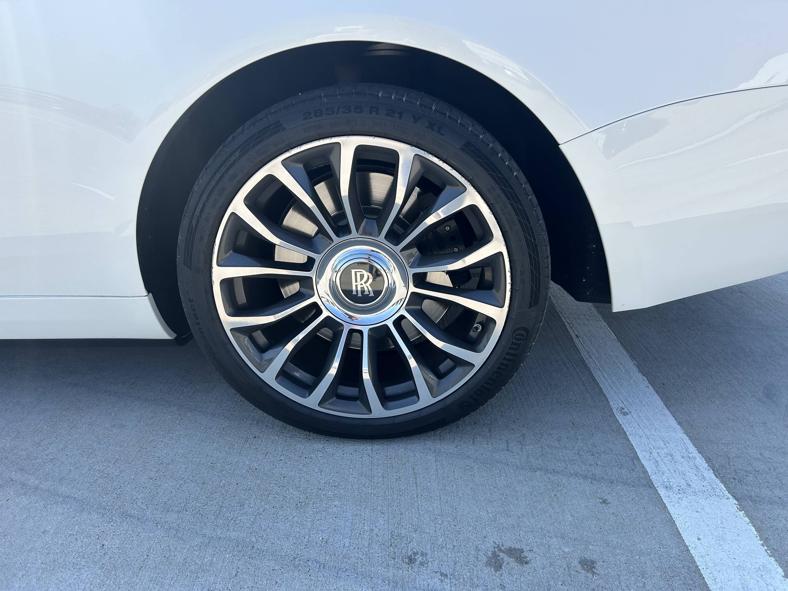 2019 Rolls-Royce Dawn 9