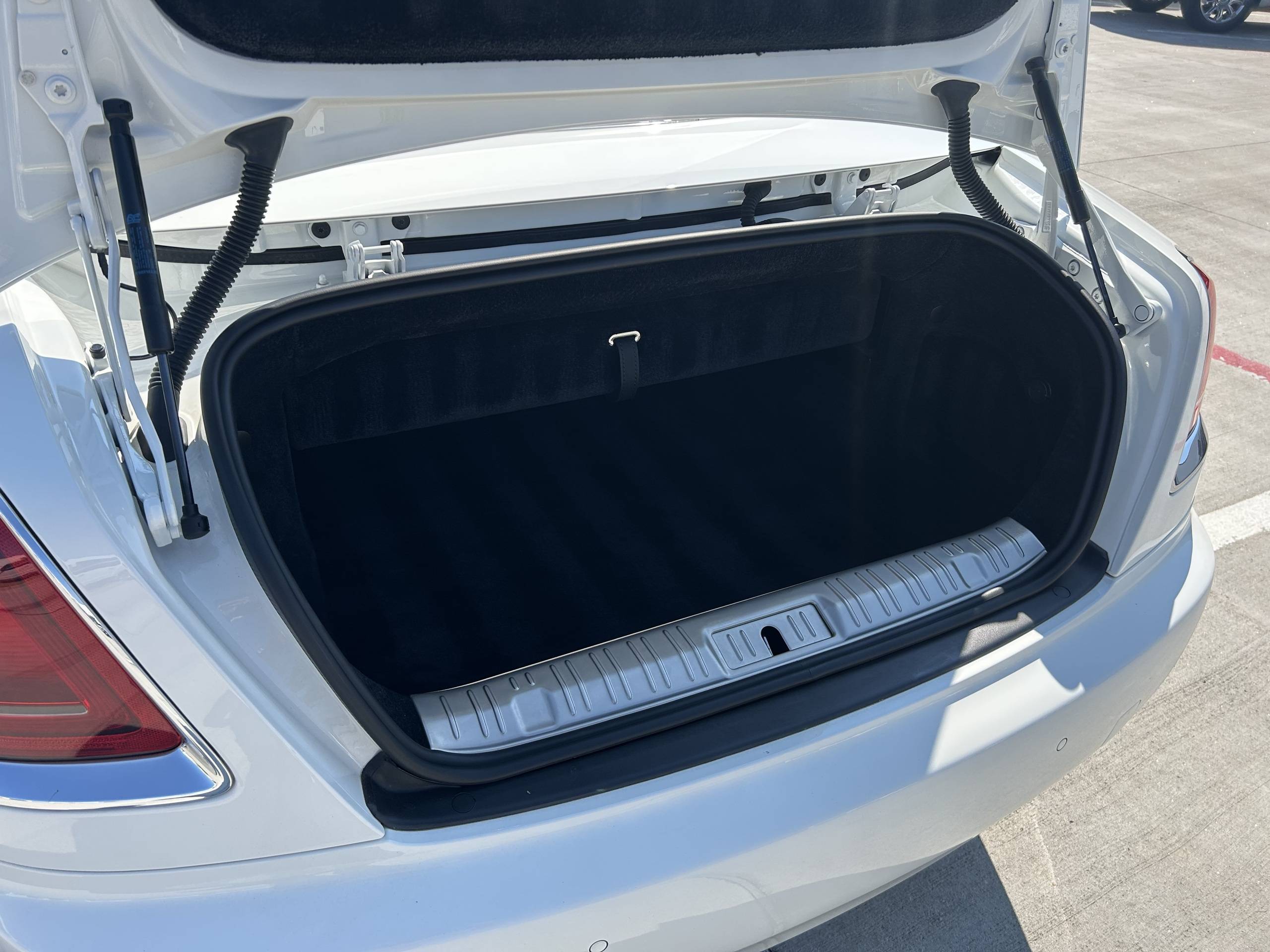 2019 Rolls-Royce Dawn 18