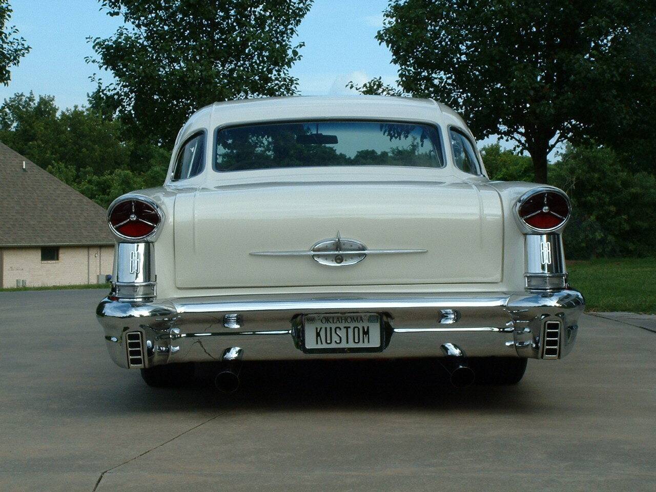 1957 Oldsmobile Rocket 88 4