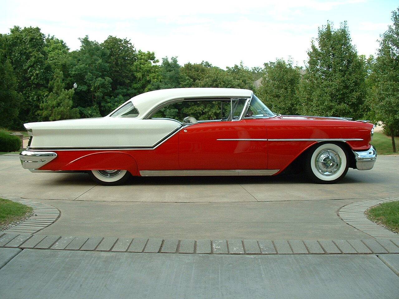 1957 Oldsmobile Rocket 88 6