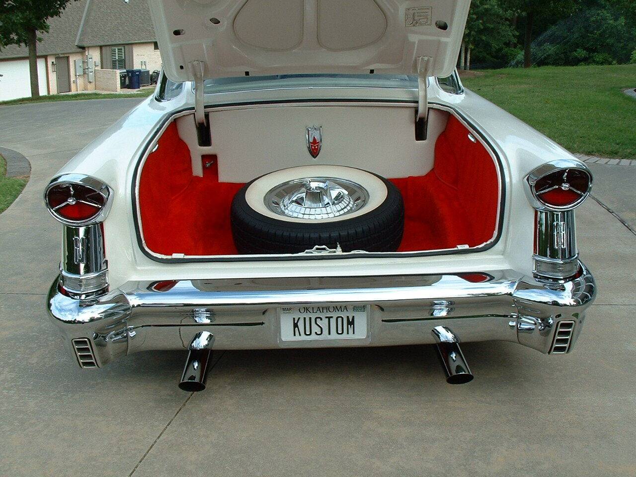 1957 Oldsmobile Rocket 88 17