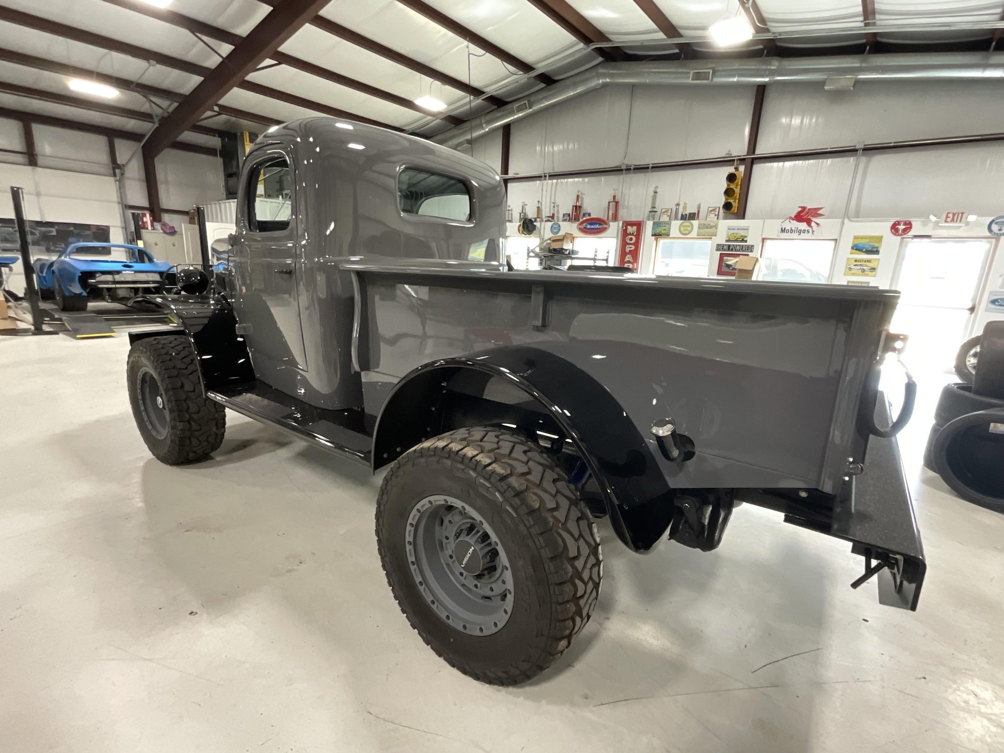 1941 White motor company 1/2 Ton 10