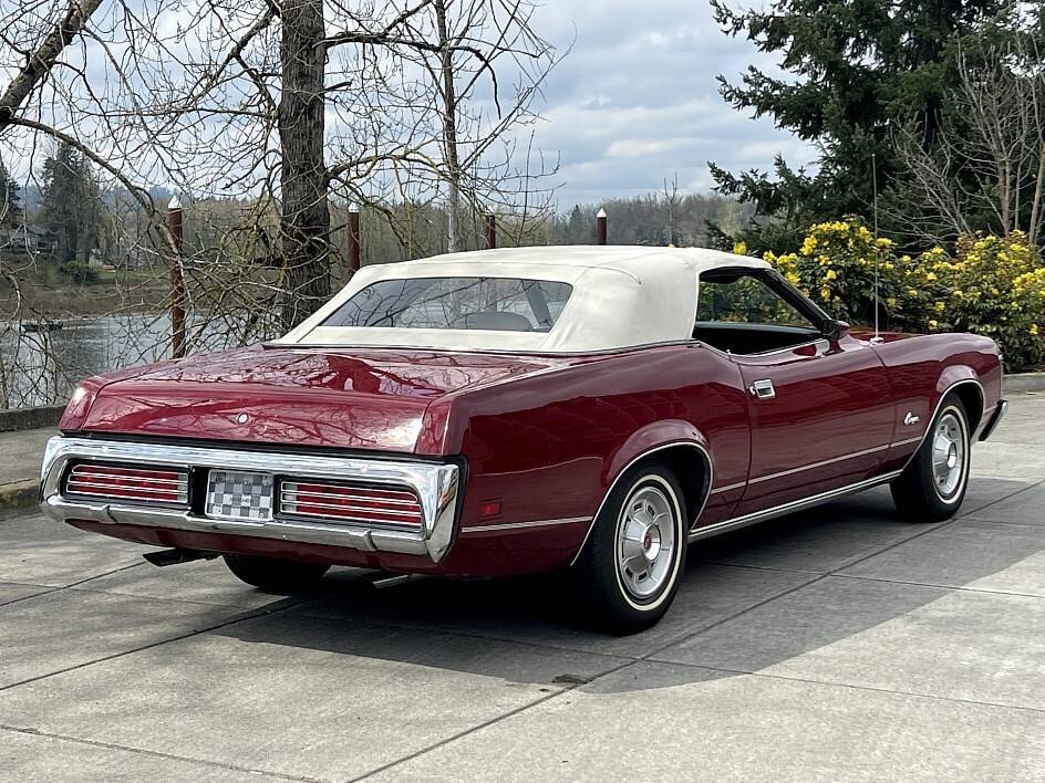 1972 Mercury XR7 9