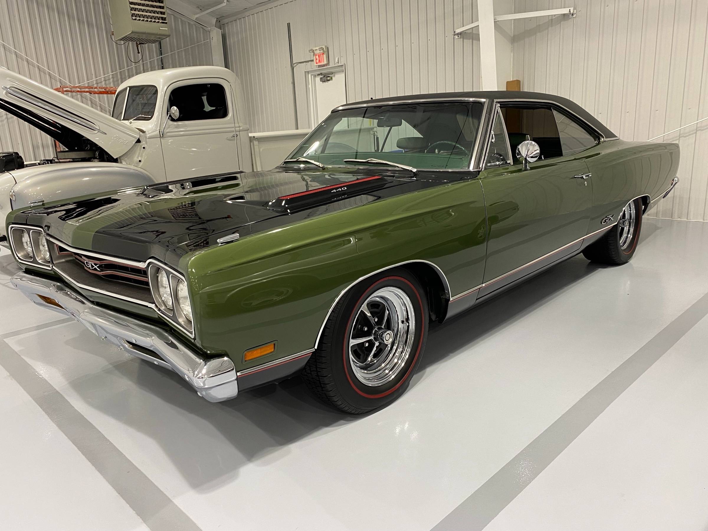1969 Plymouth GTX 2