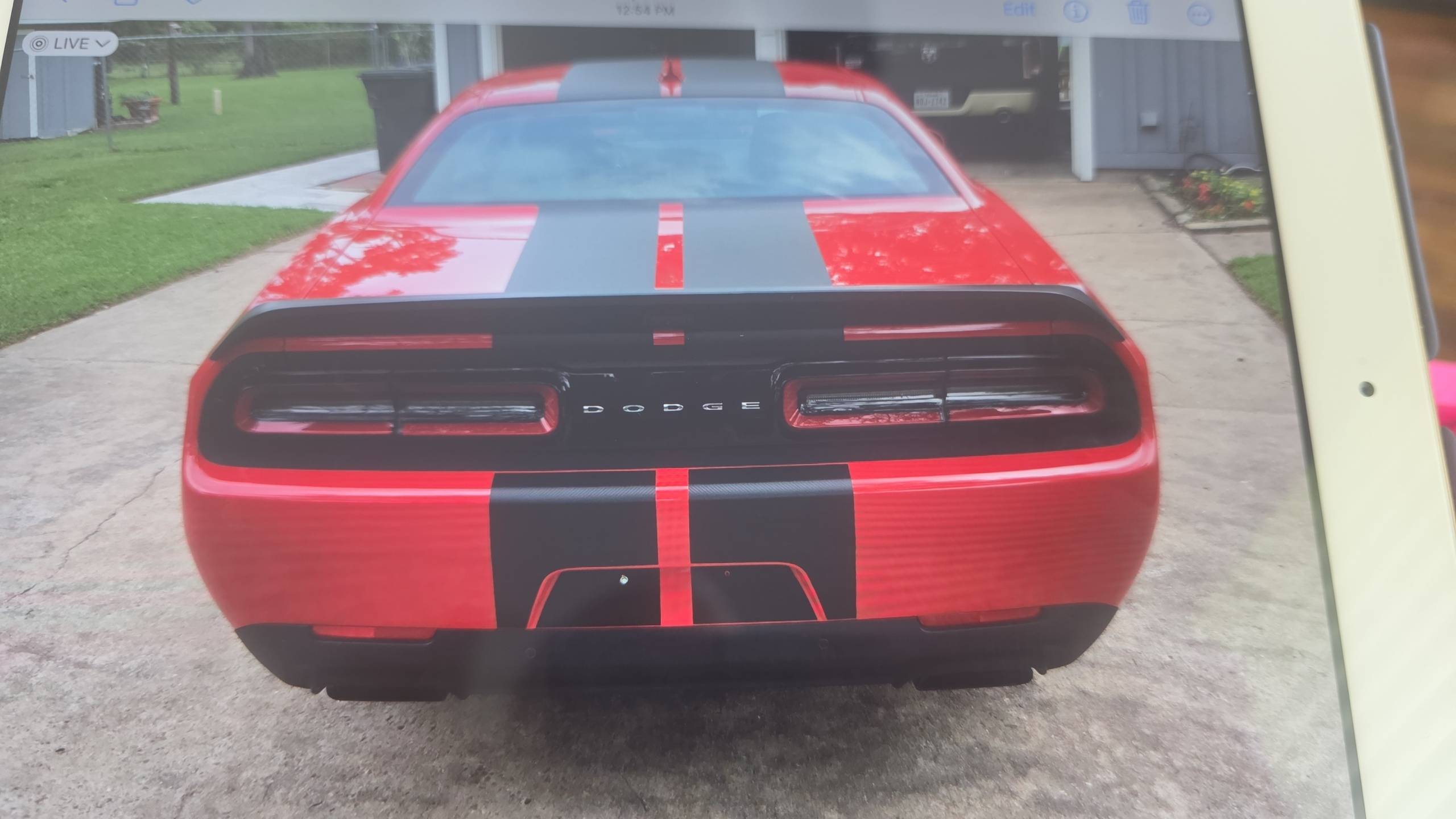 2022 Dodge Challenger 8