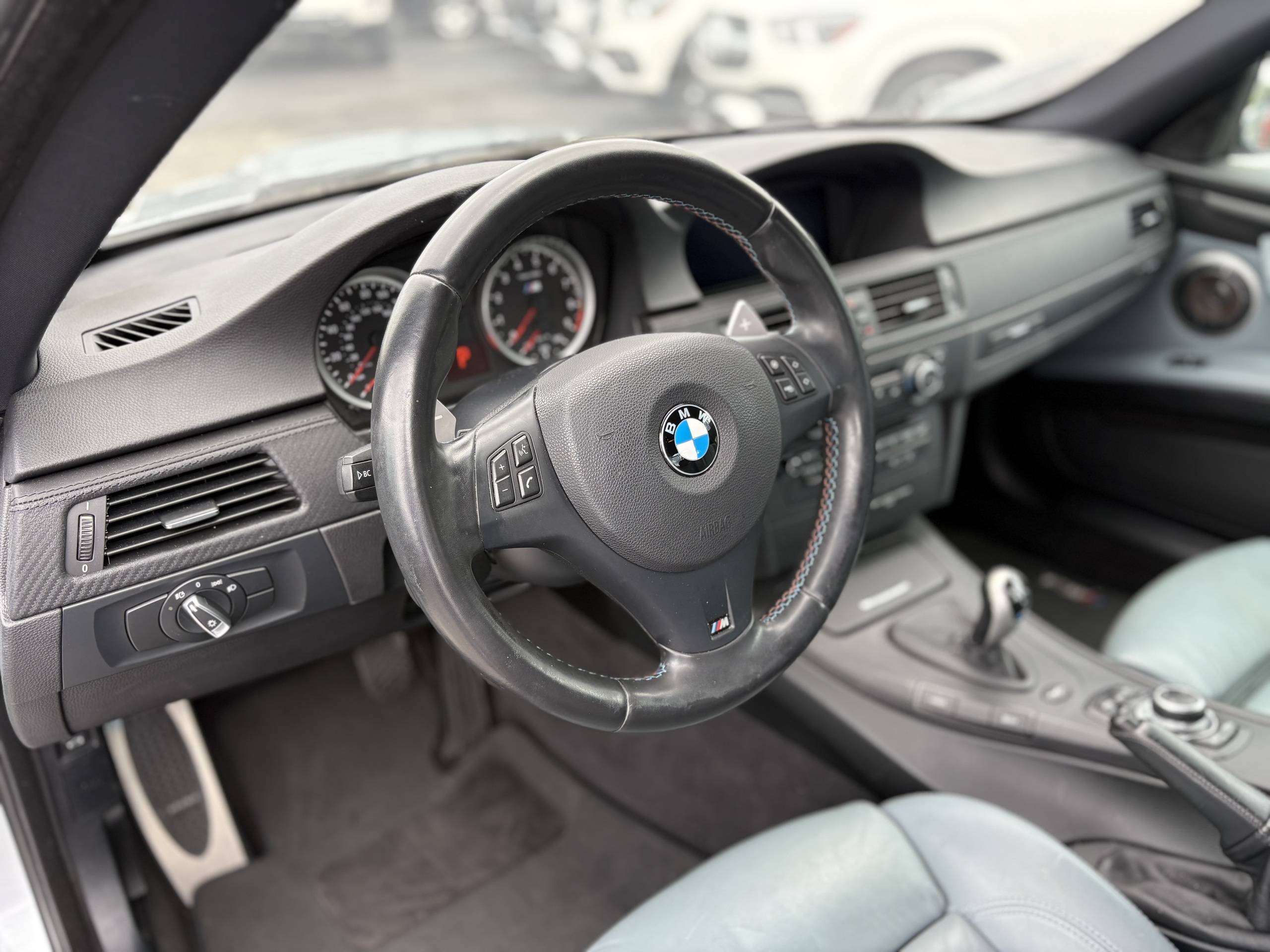 2013 BMW 3 Series 33