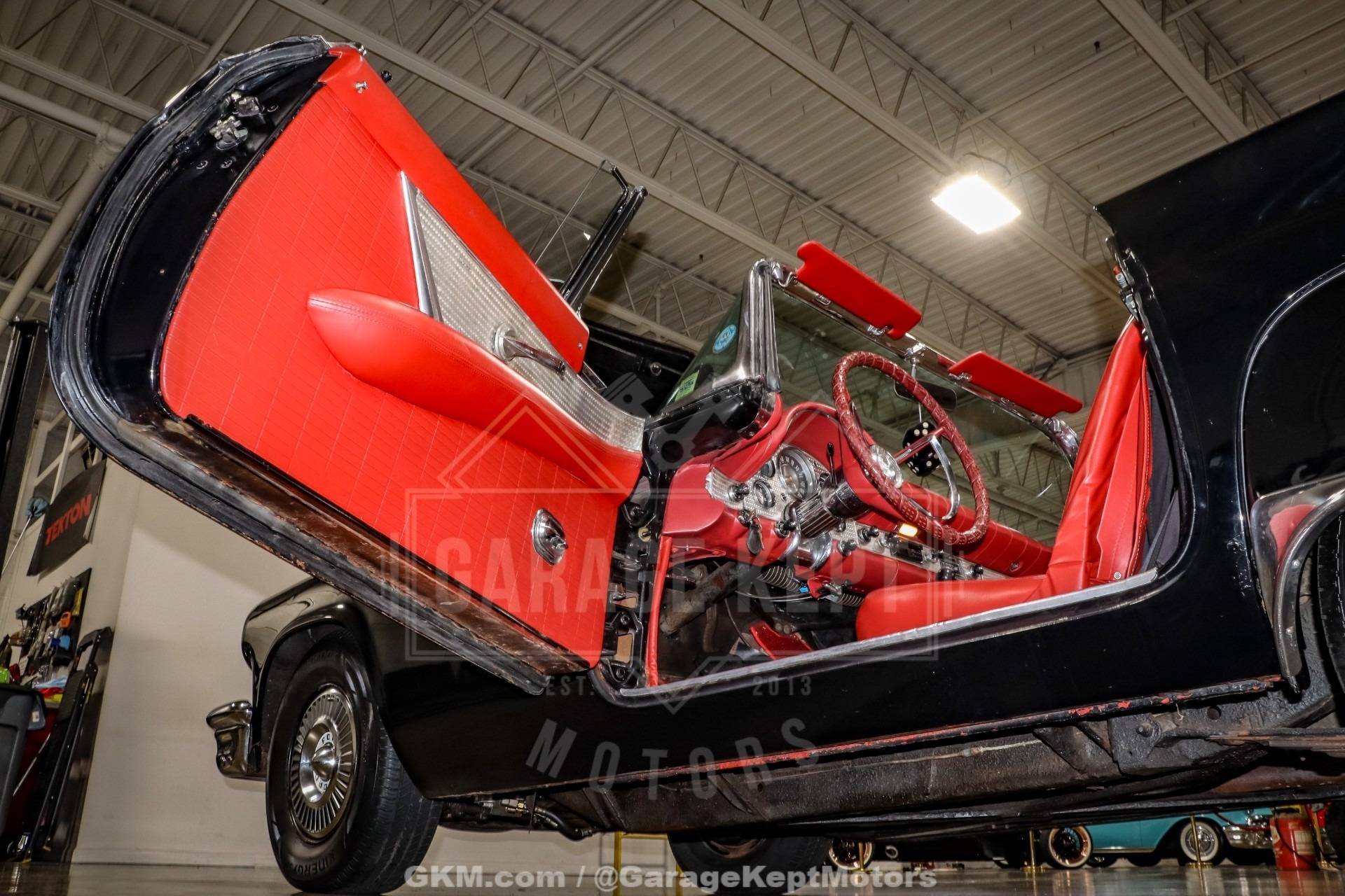 1957 Ford Thunderbird 209