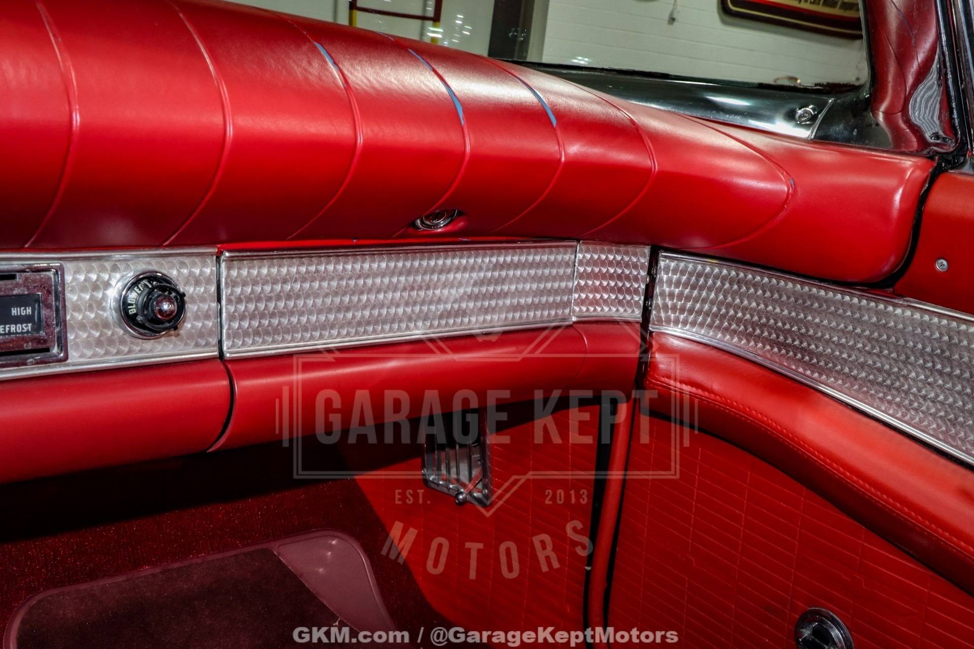 1957 Ford Thunderbird 243