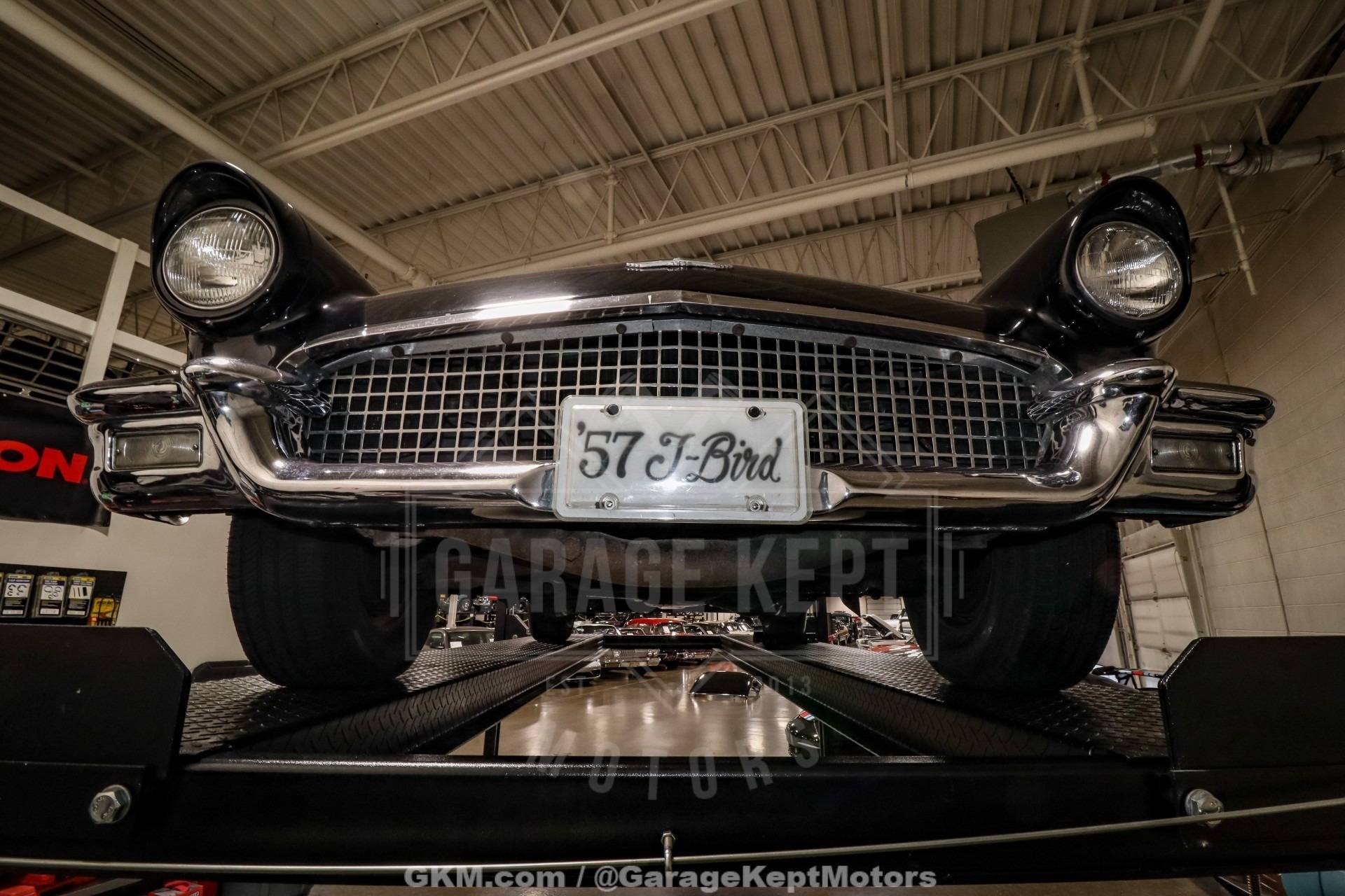 1957 Ford Thunderbird 289