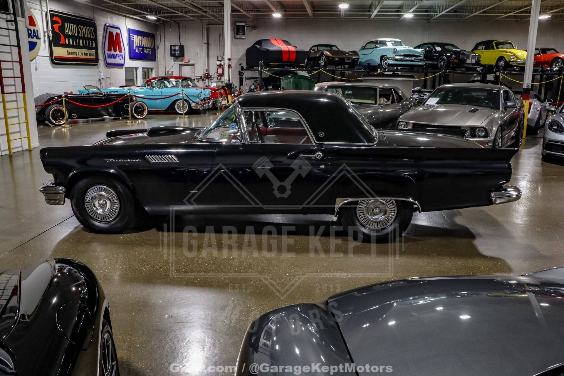 1957 Ford Thunderbird 9