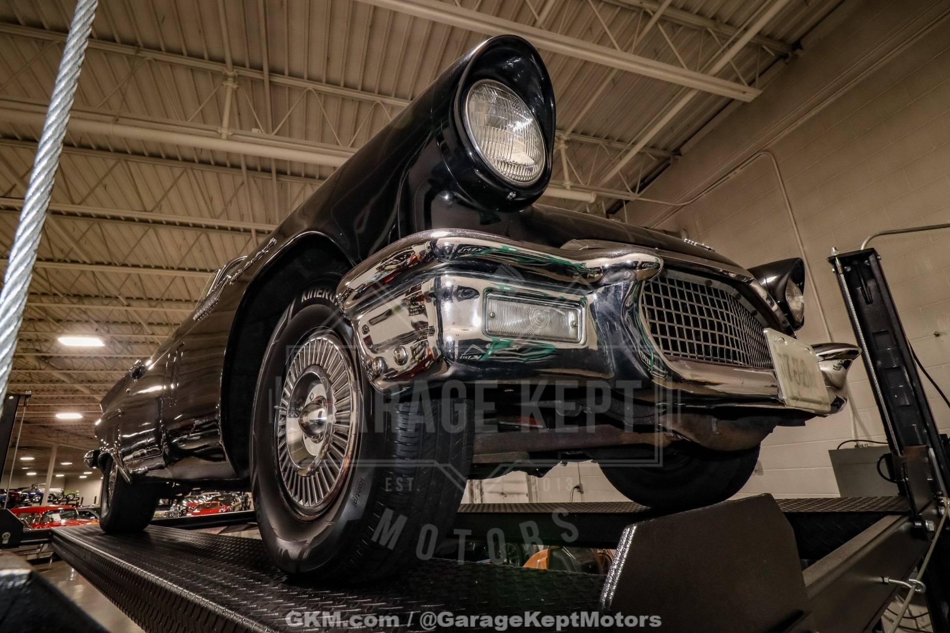 1957 Ford Thunderbird 319