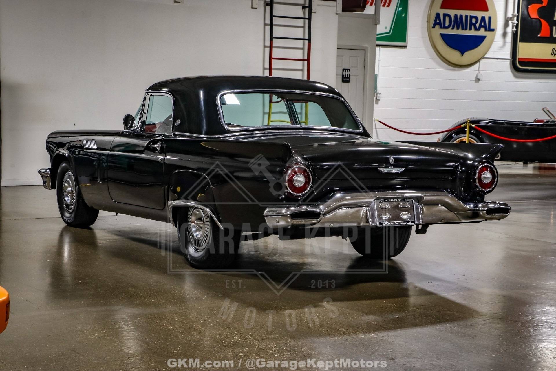 1957 Ford Thunderbird 13