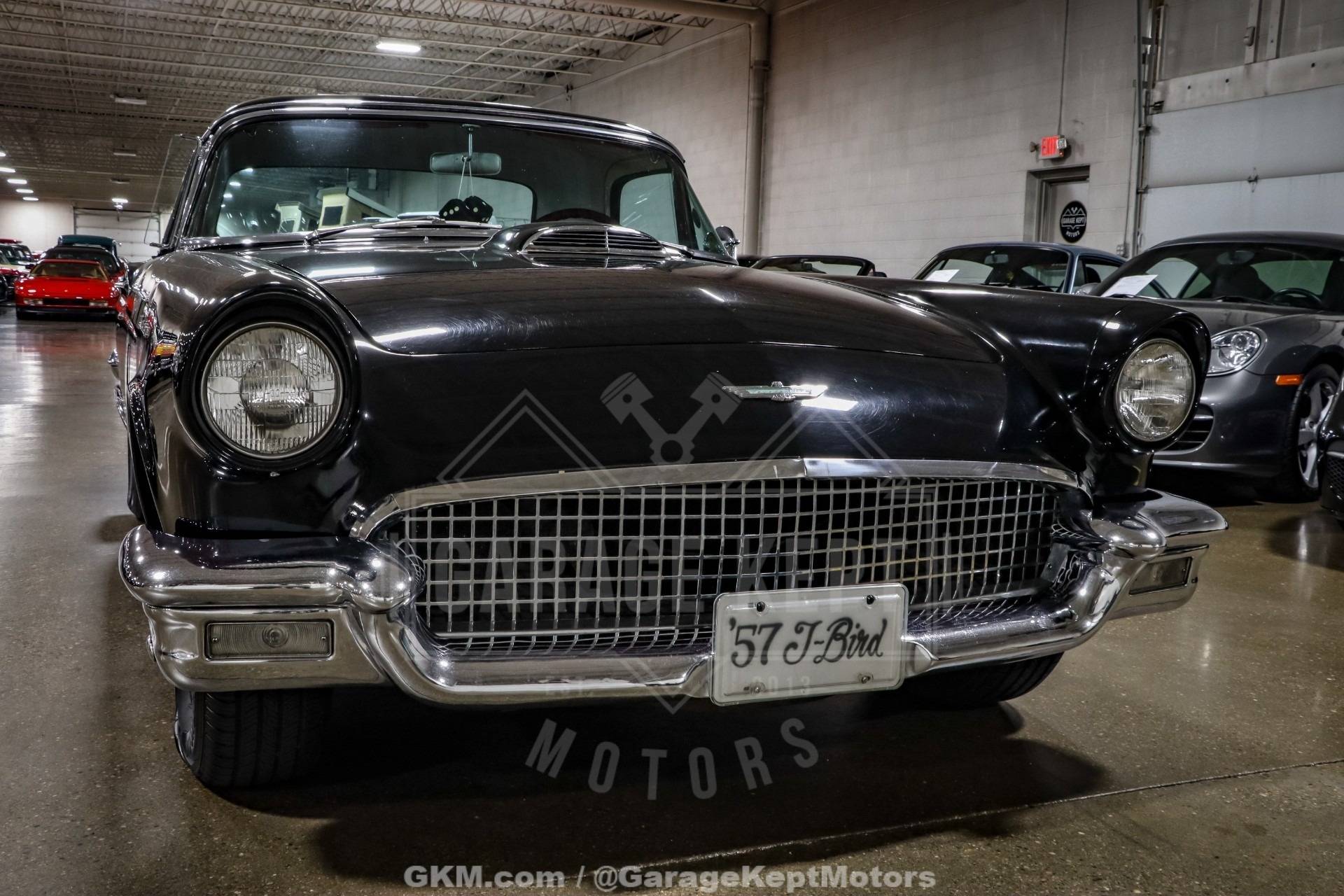1957 Ford Thunderbird 33