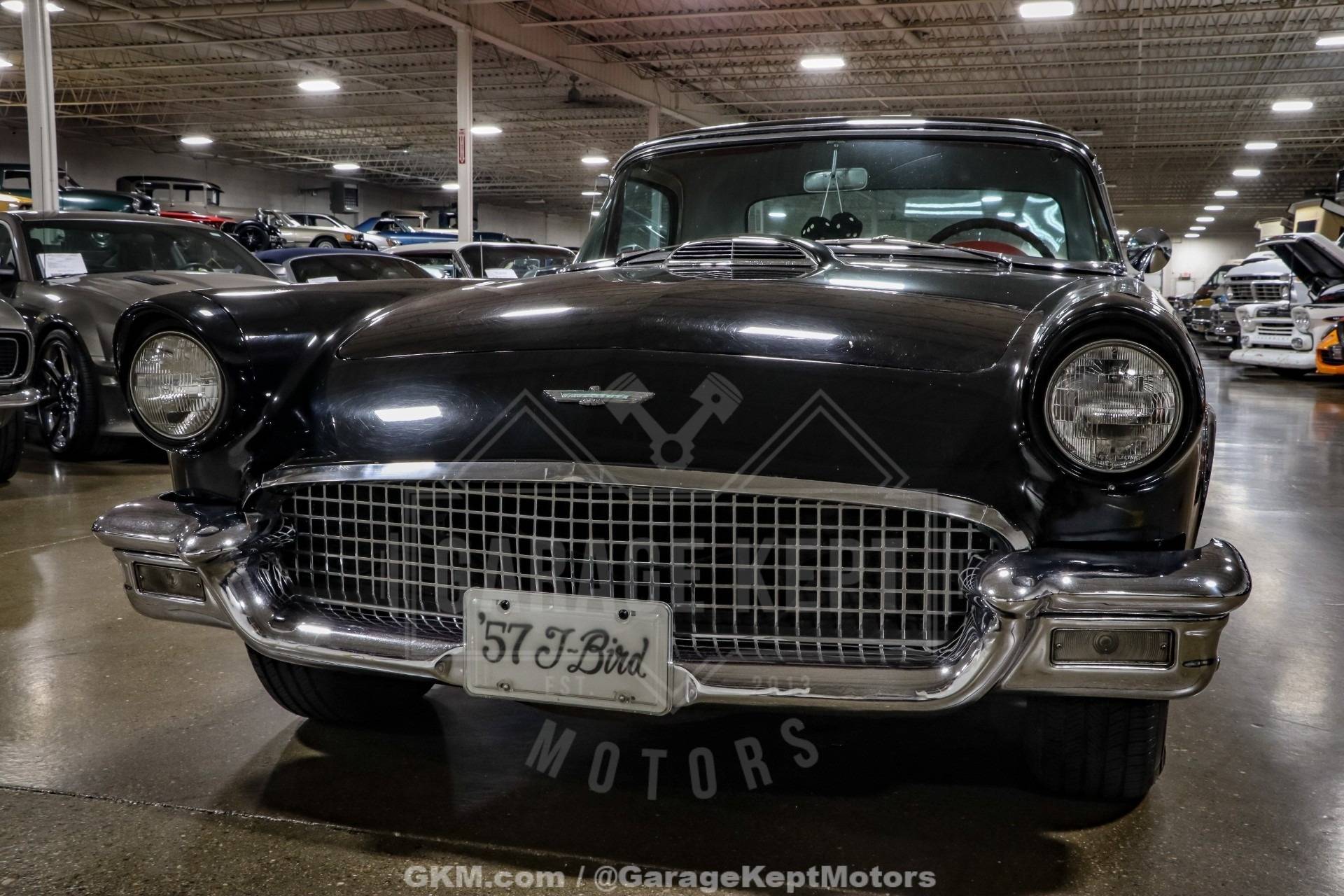 1957 Ford Thunderbird 35