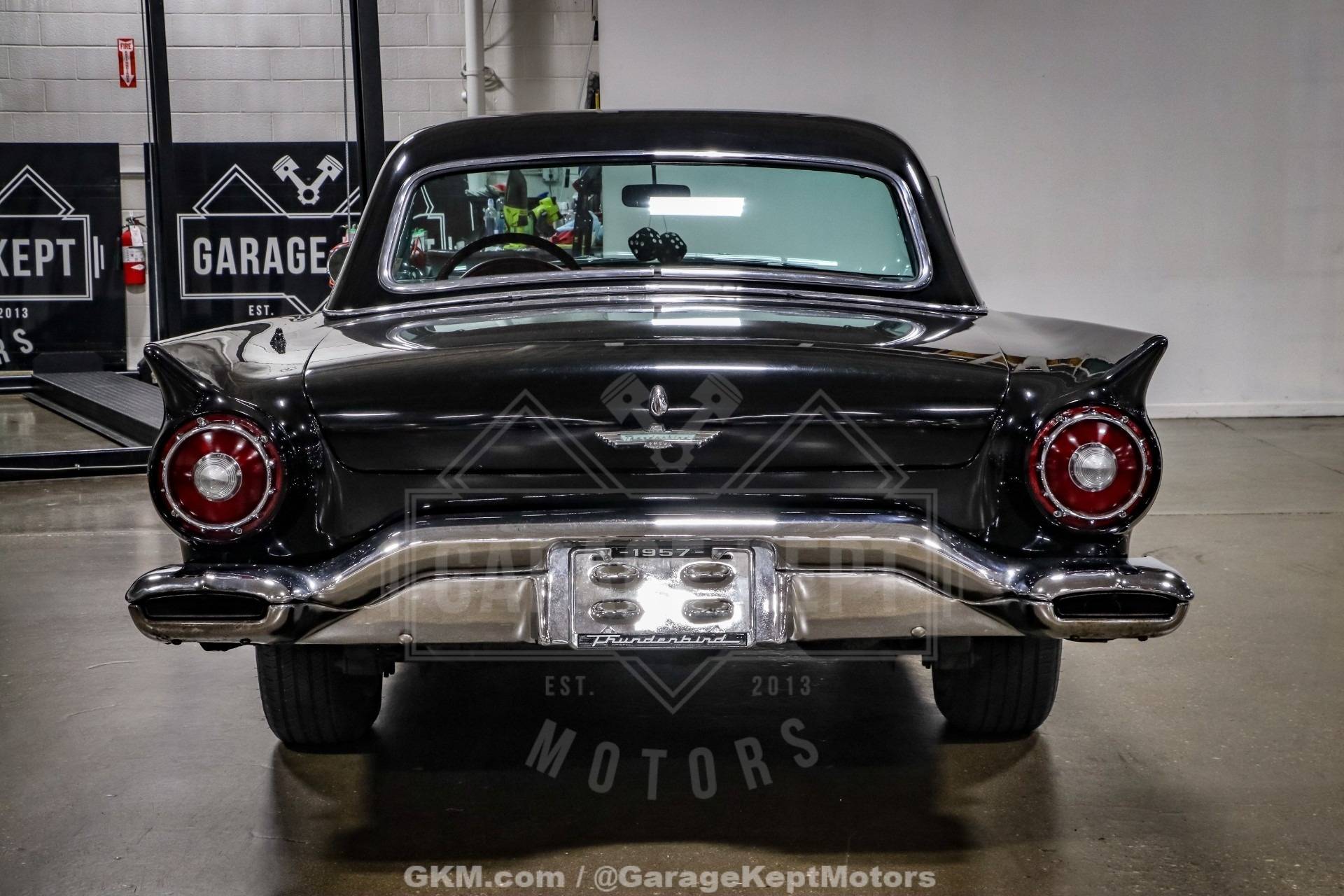 1957 Ford Thunderbird 83