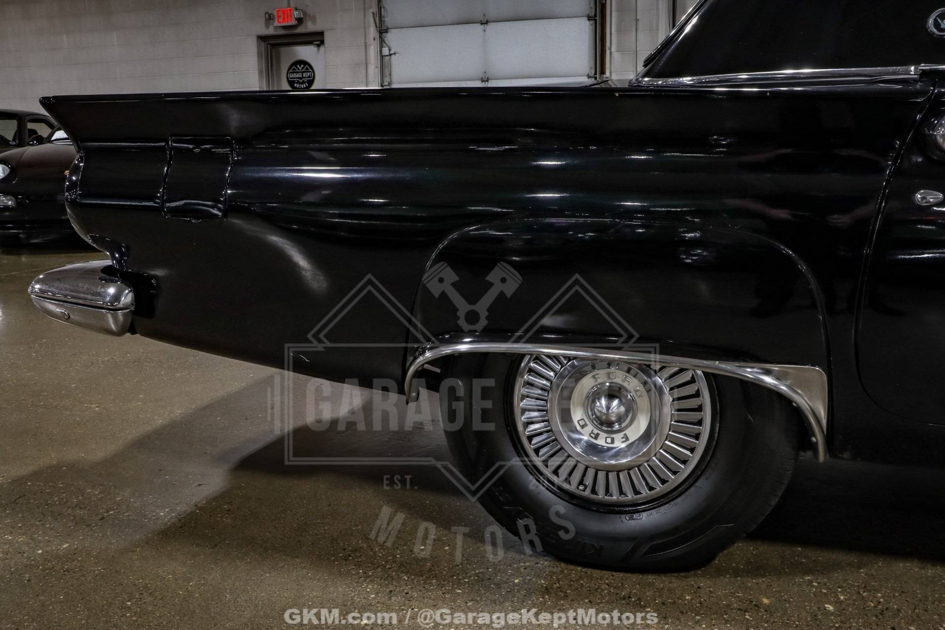 1957 Ford Thunderbird 101