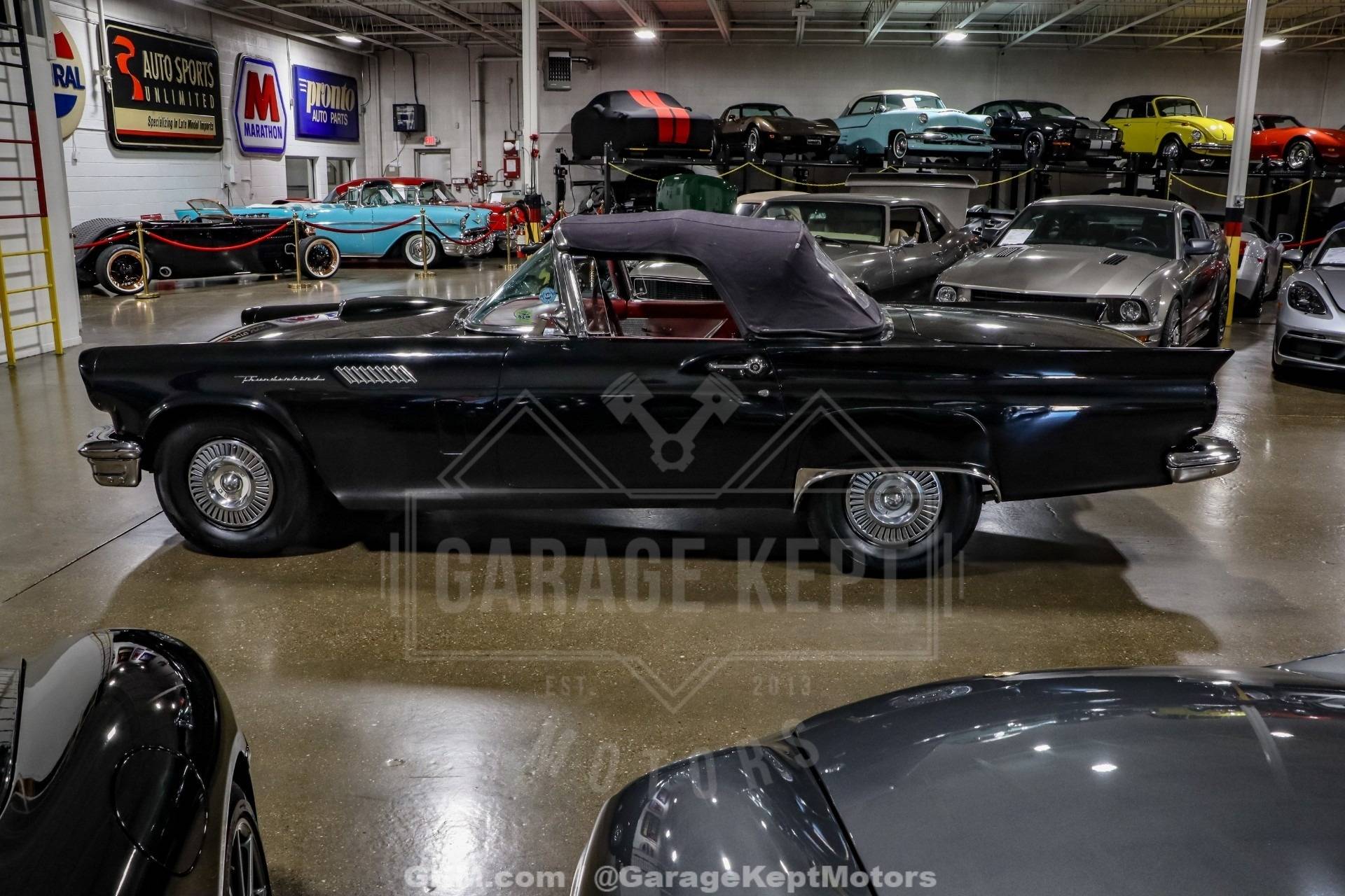 1957 Ford Thunderbird 119