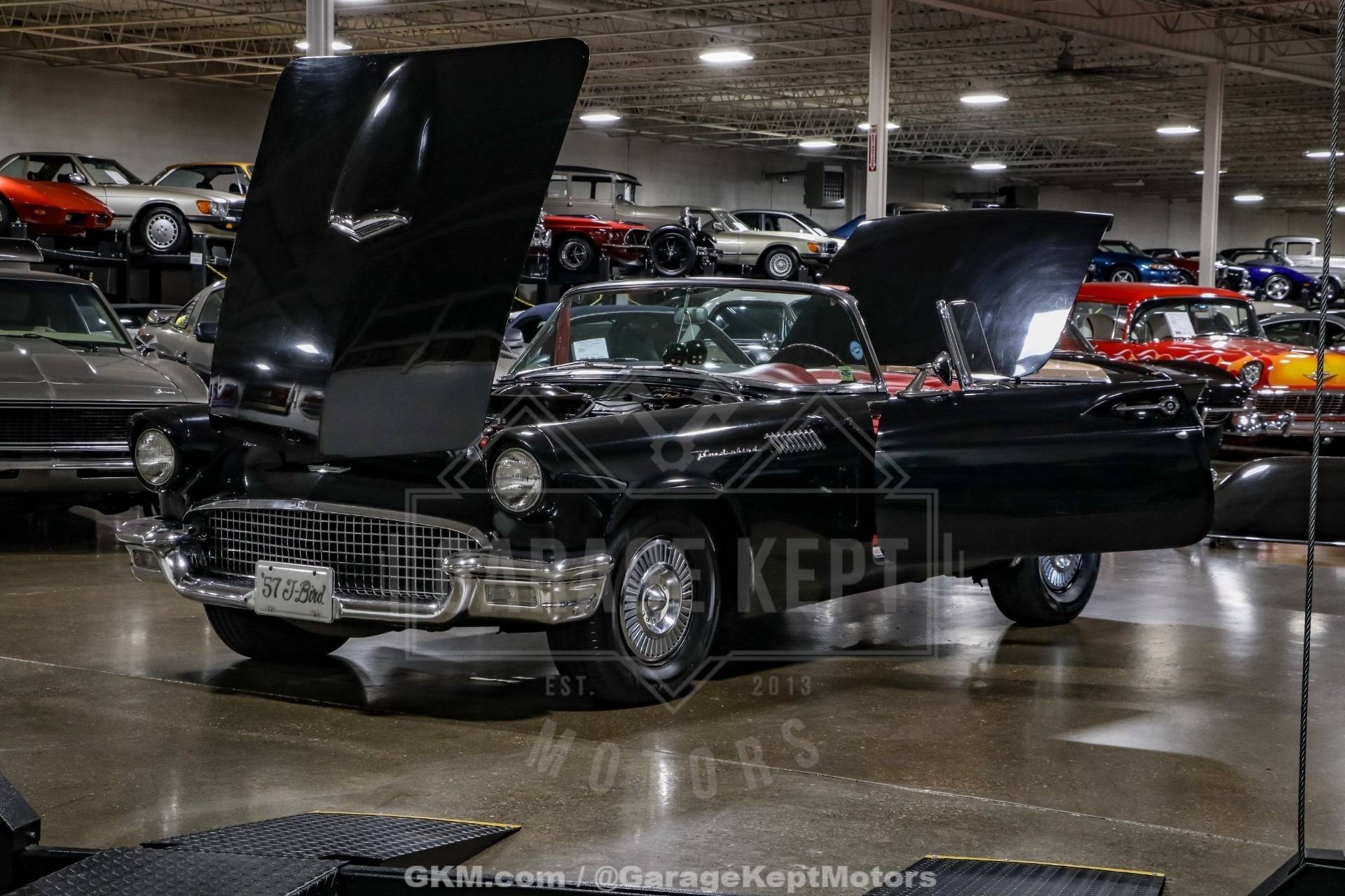 1957 Ford Thunderbird 161