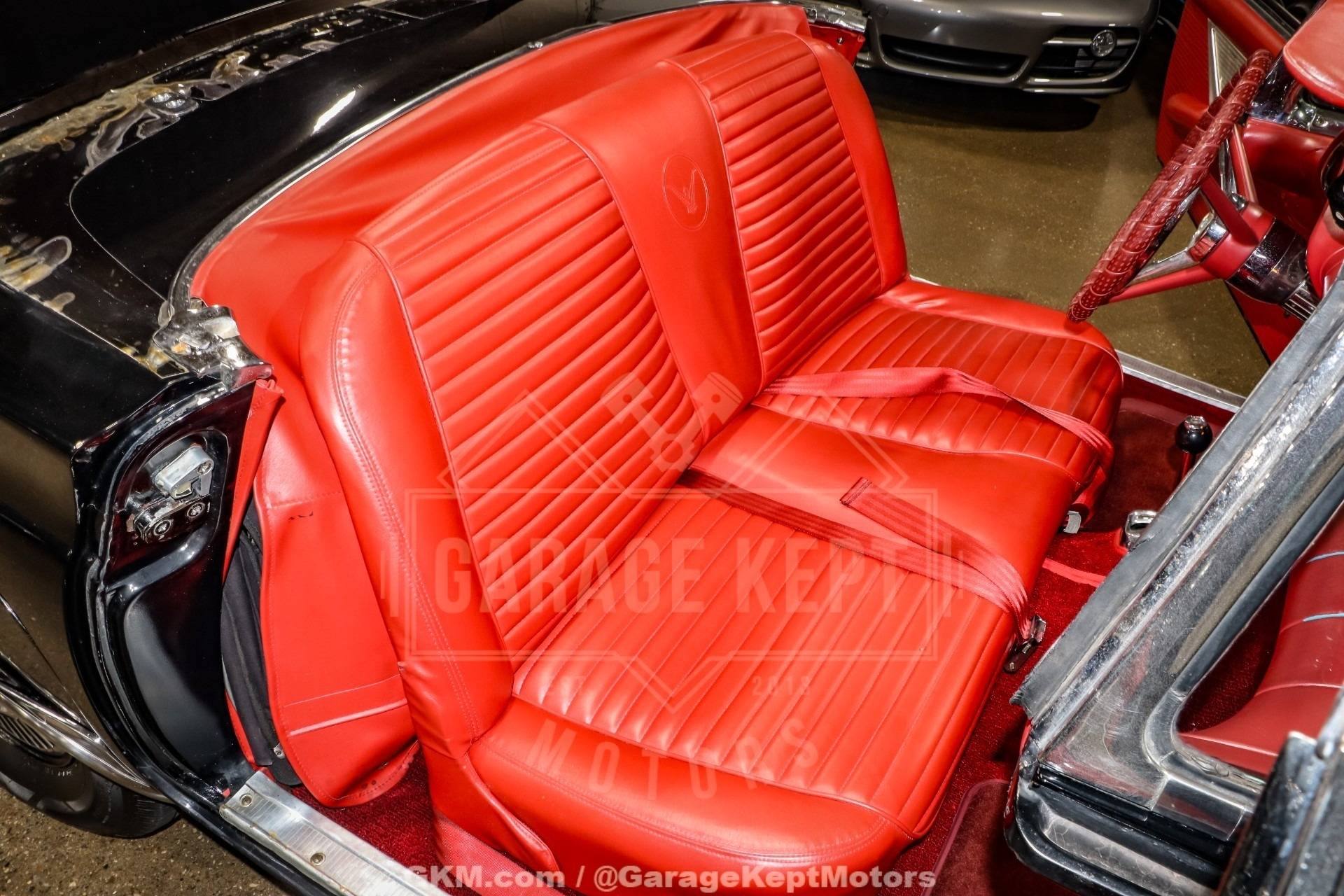 1957 Ford Thunderbird 177