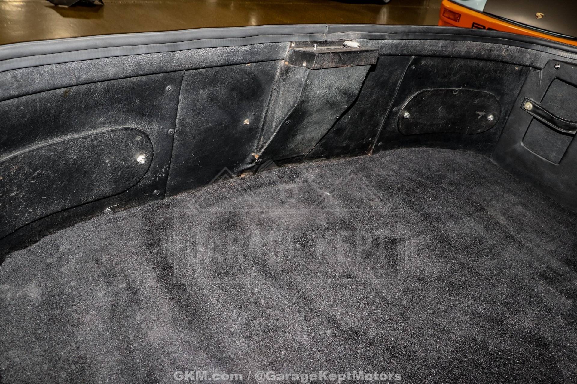 1971 Jensen Interceptor 149