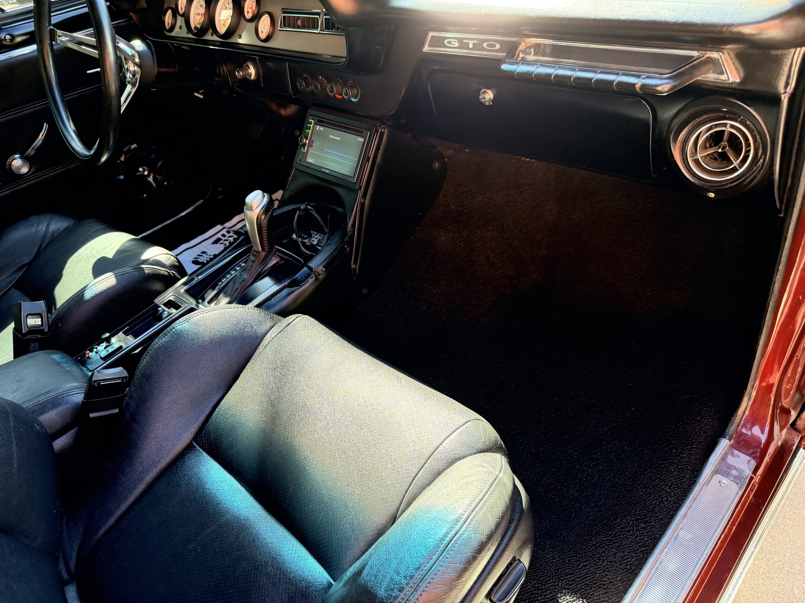 1965 Pontiac GTO 34