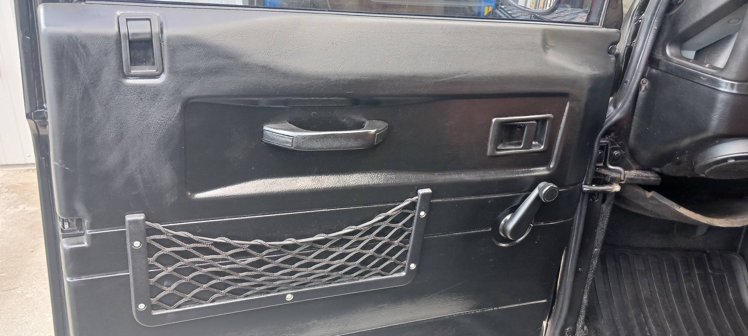 1991 Land Rover Defender 90 44