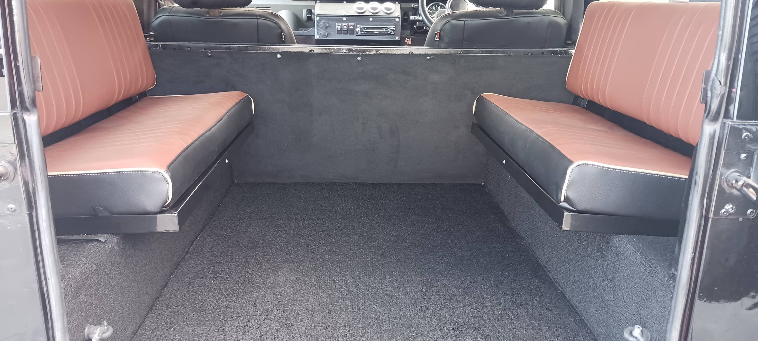 1991 Land Rover Defender 90 36