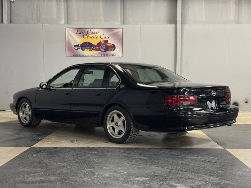23500 Chevrolet Impala 66