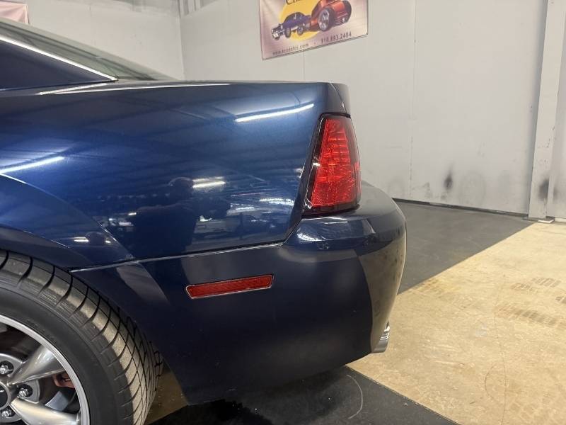 2001 Ford Mustang 24