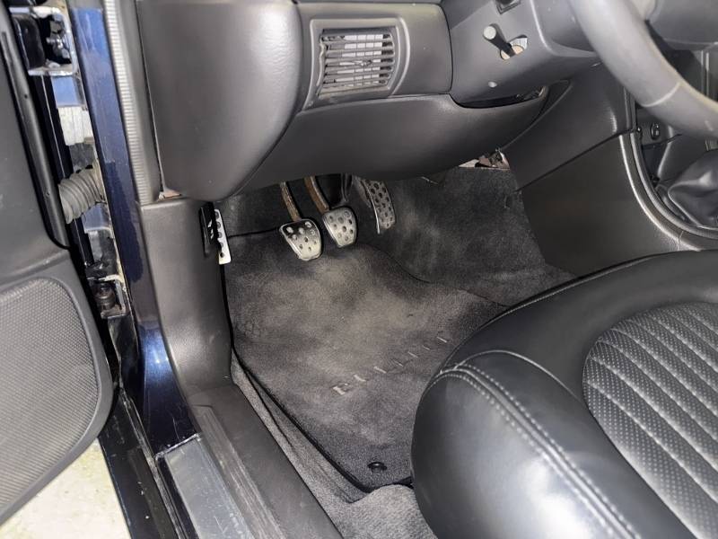 2001 Ford Mustang 26