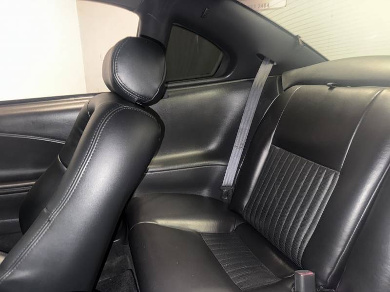 2001 Ford Mustang 30