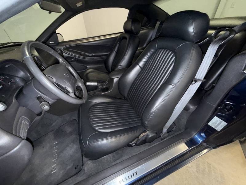 2001 Ford Mustang 36