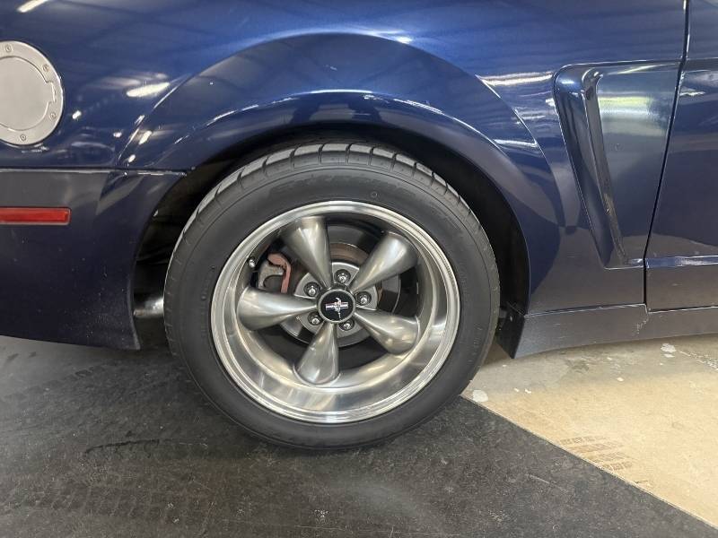2001 Ford Mustang 78