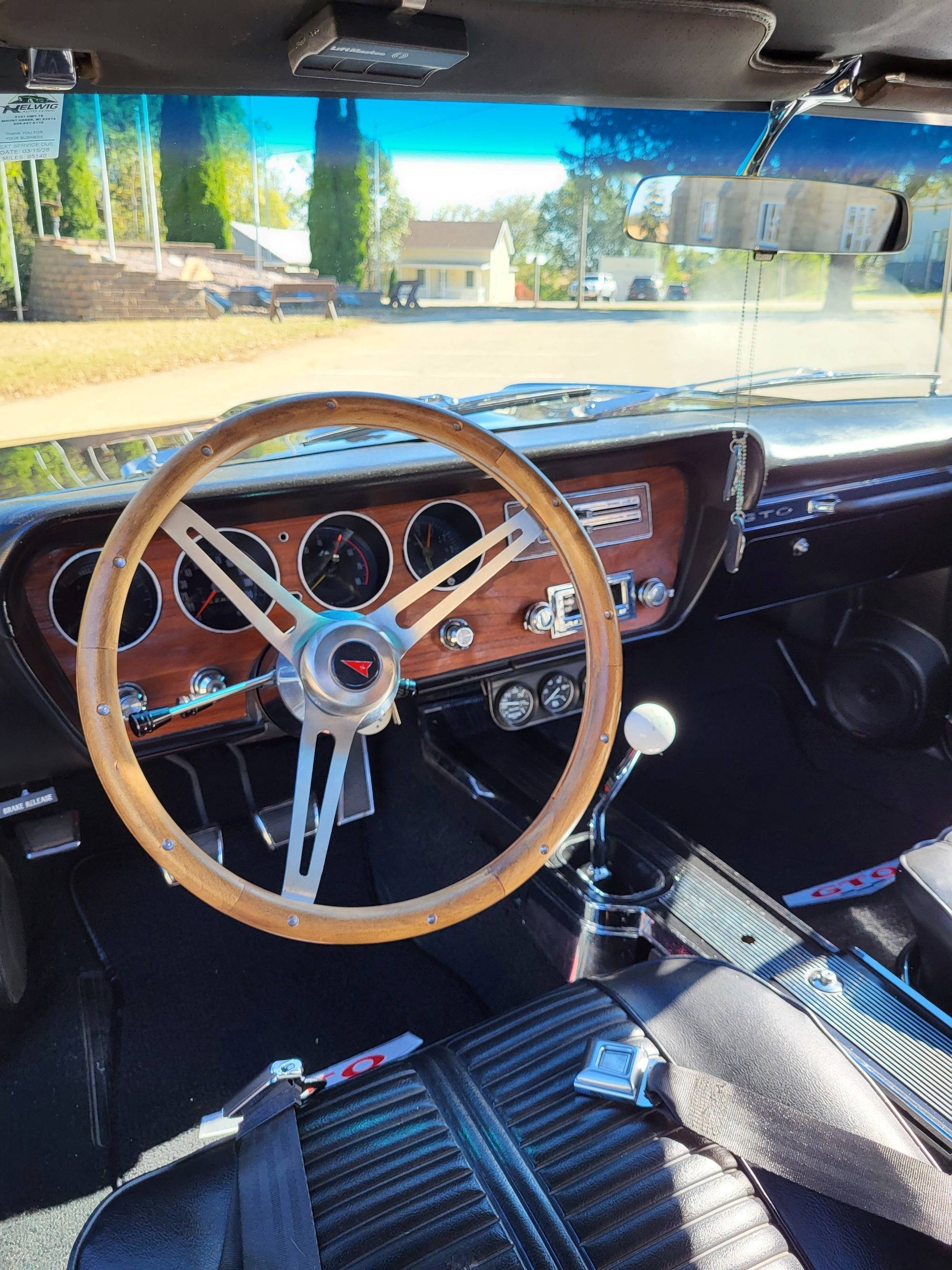 1966 Pontiac GTO 28
