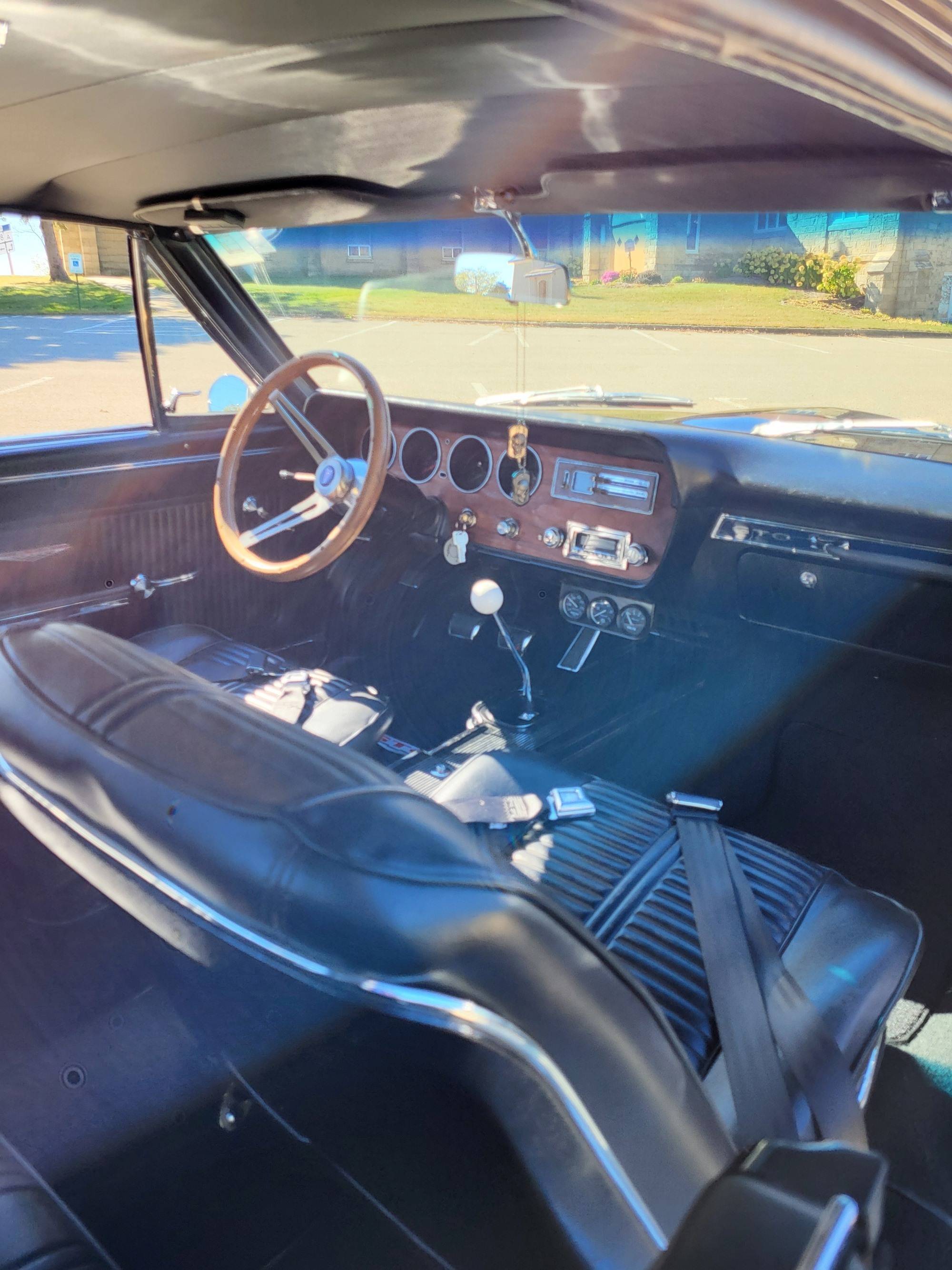 1966 Pontiac GTO 34