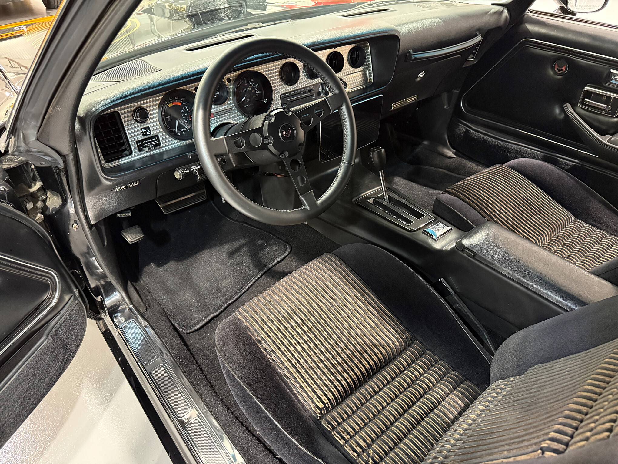 1981 Pontiac Firebird Trans Am 16