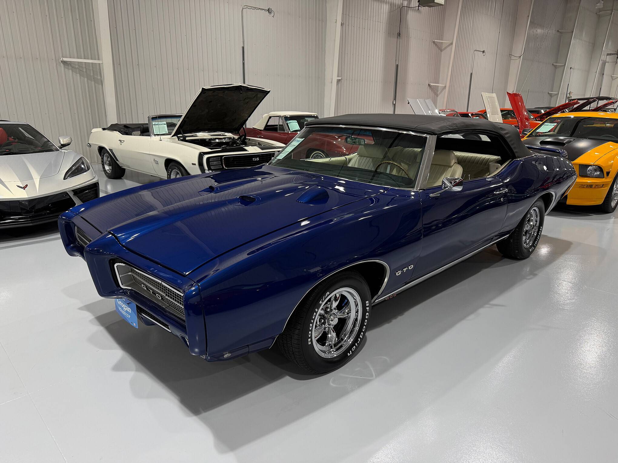 1969 Pontiac GTO 2