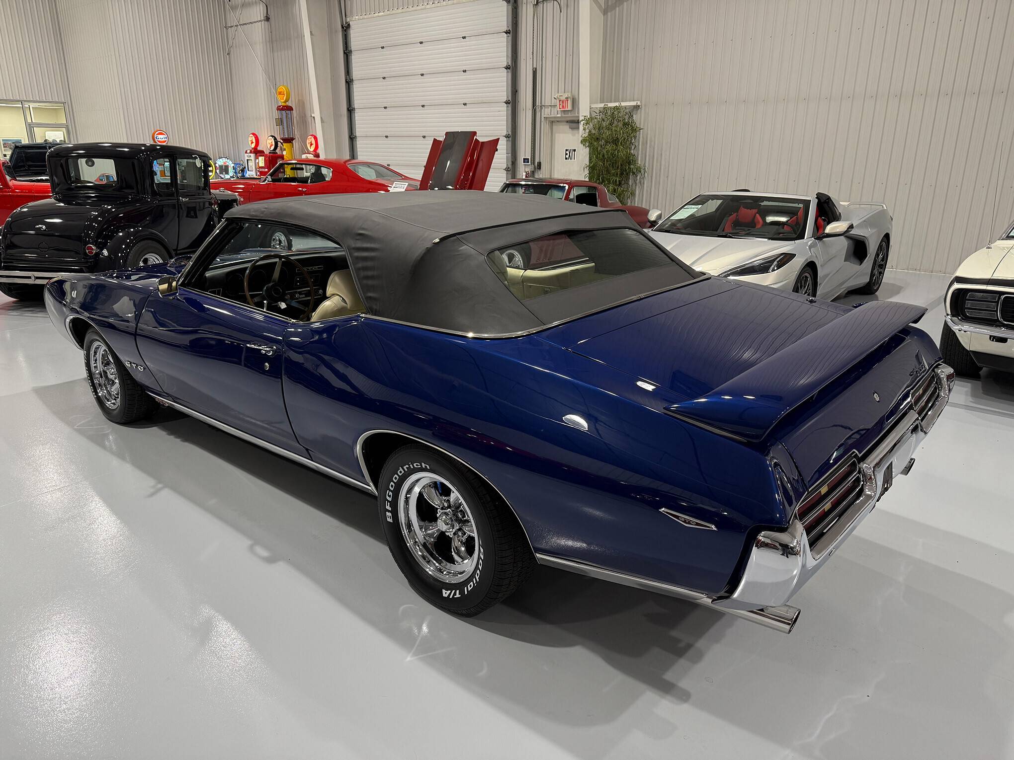 1969 Pontiac GTO 5
