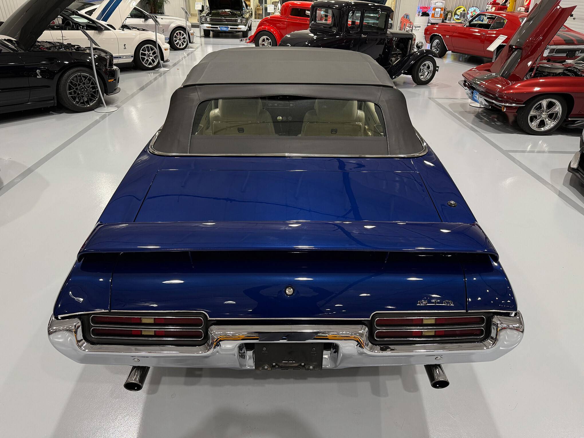 1969 Pontiac GTO 6