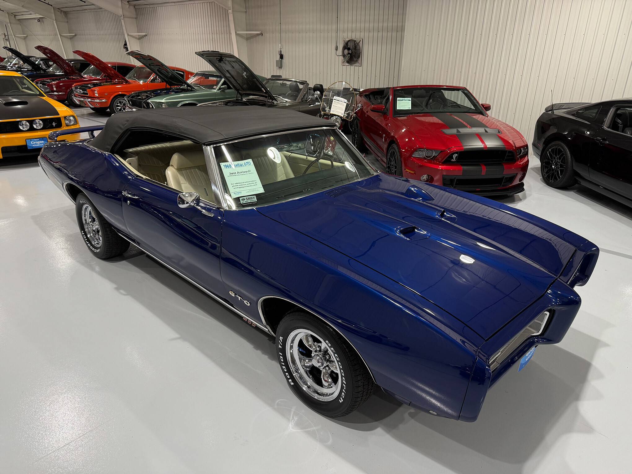 1969 Pontiac GTO 12