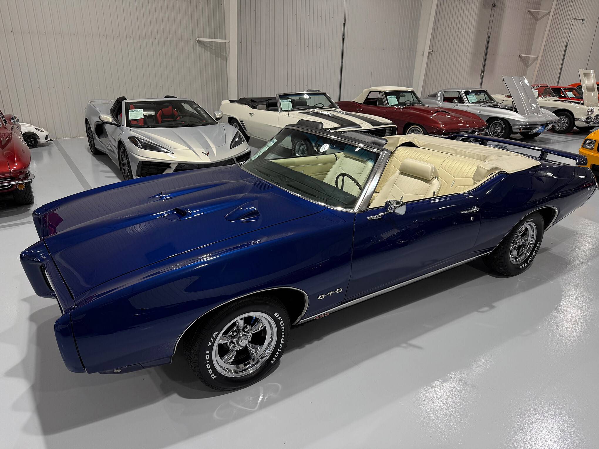 1969 Pontiac GTO 14
