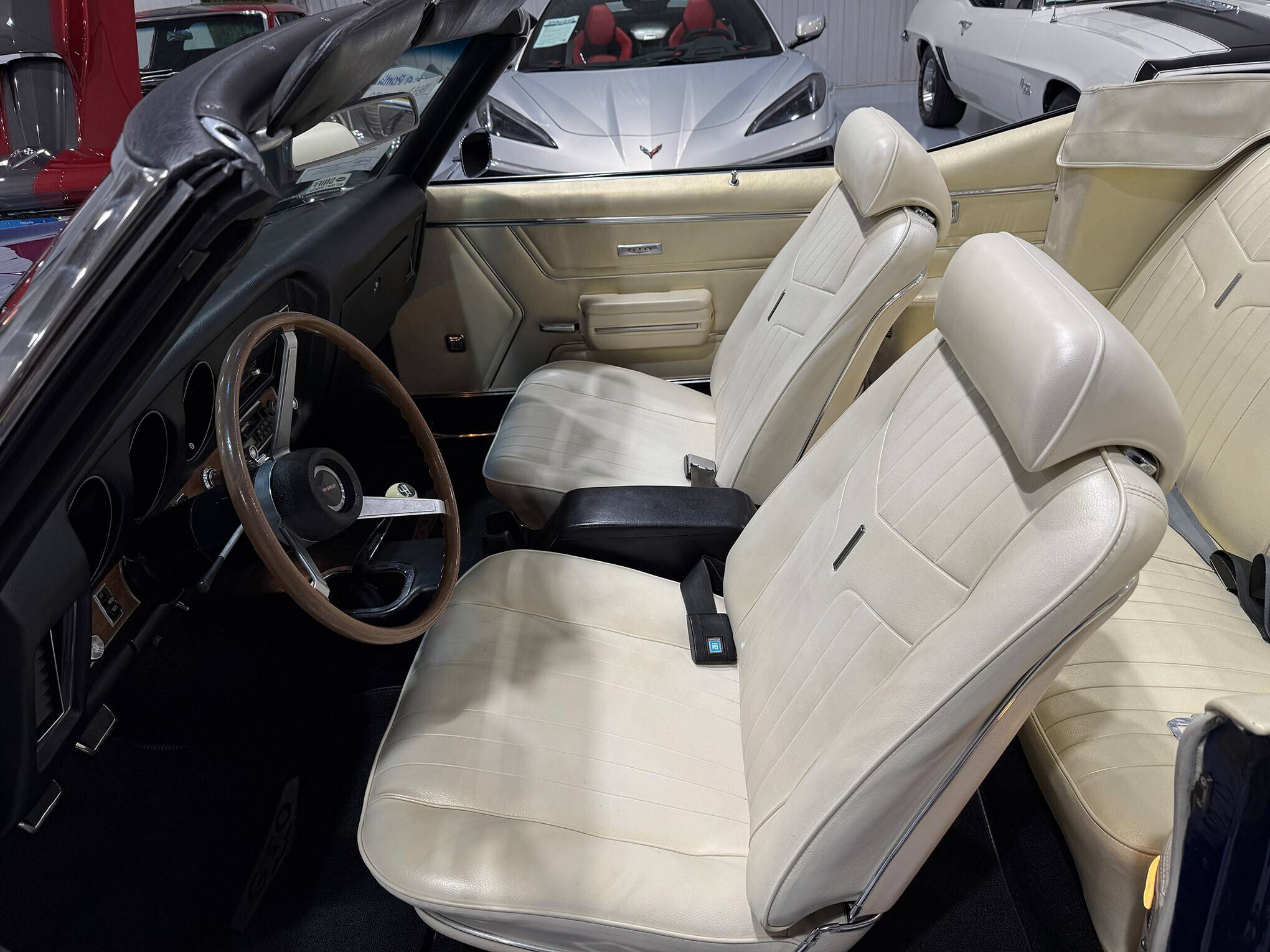 1969 Pontiac GTO 25